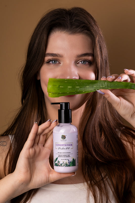 Conditioner for Curly Hair With Reetha, Ashwagandha & Shikakai, 200ml - No.1 Brand in India