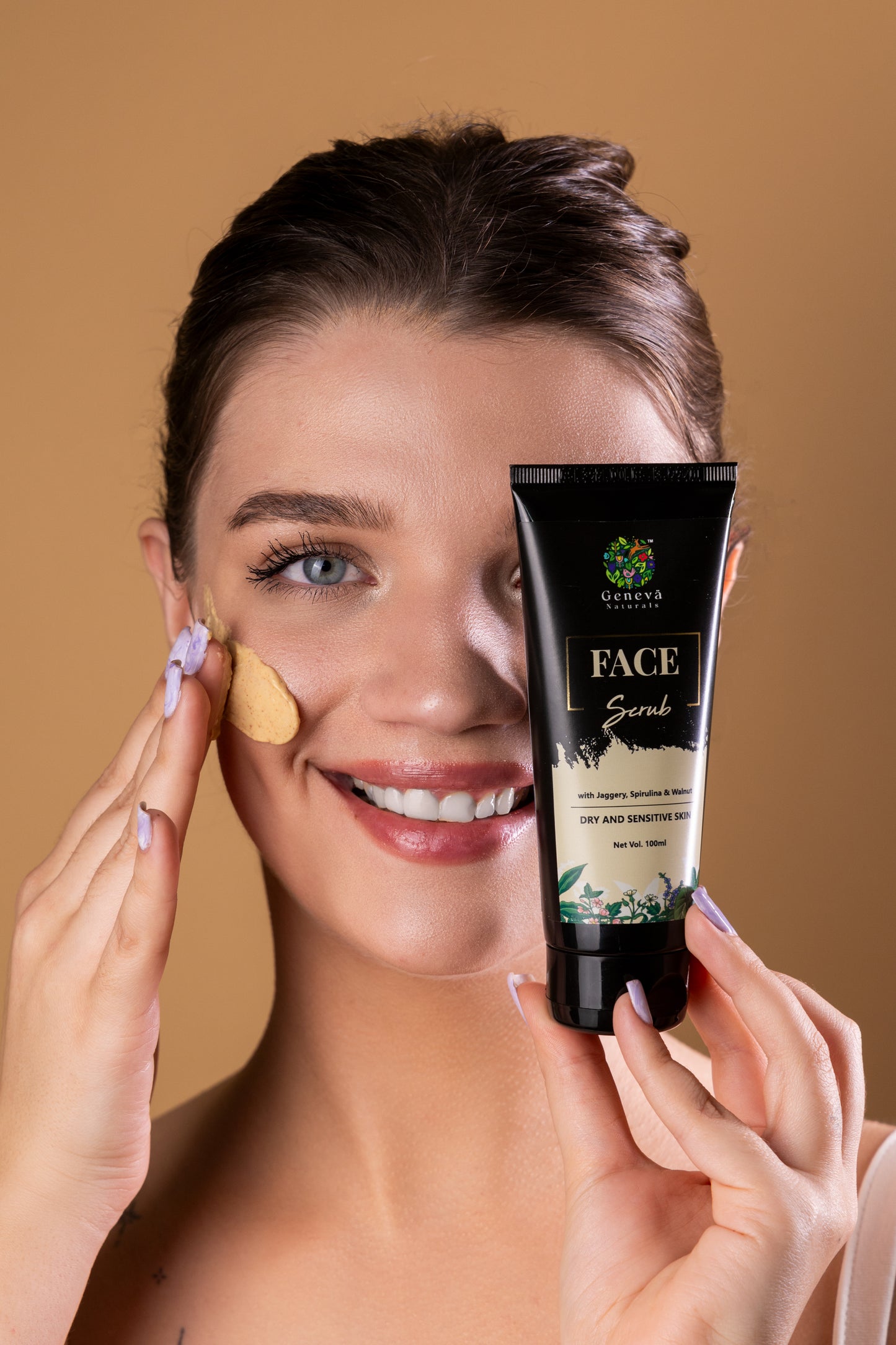 Face Scrub With Jaggery, Spirulina Extract & Shea Butter,100ml - No.1 Brand in India