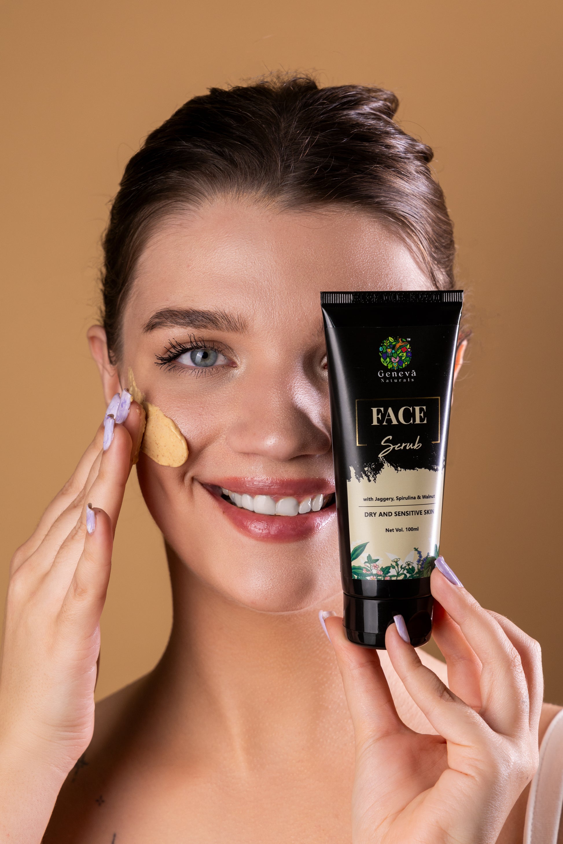 Face Scrub With Jaggery, Spirulina Extract & Shea Butter,100ml - No.1 Brand in India